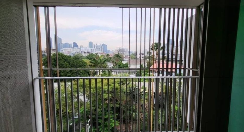 For rent 1 bed condo in Watthana, Bangkok