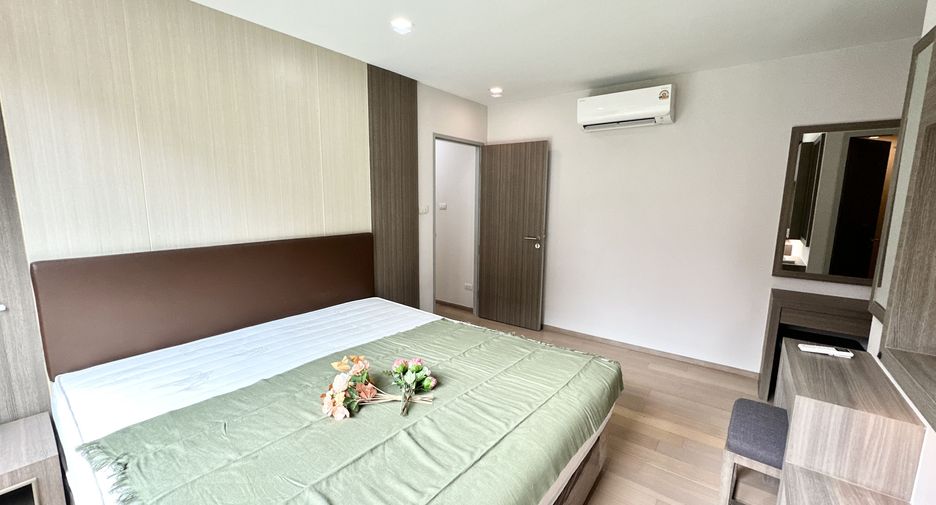 For sale 2 bedrooms condo in Watthana, Bangkok