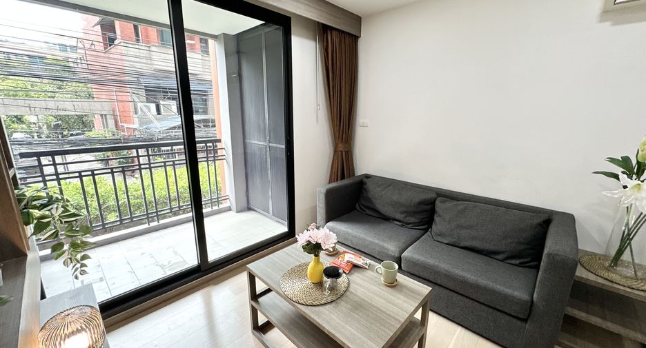 For sale 2 bedrooms condo in Watthana, Bangkok