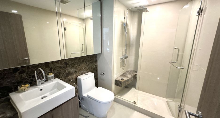 For sale 2 bedrooms condo in Watthana, Bangkok