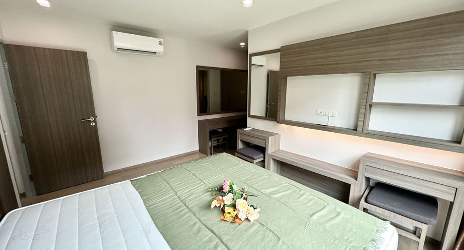 For sale 2 bedrooms condo in Watthana, Bangkok