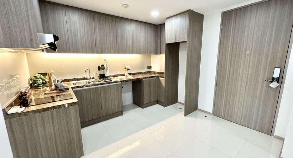 For sale 2 bedrooms condo in Watthana, Bangkok