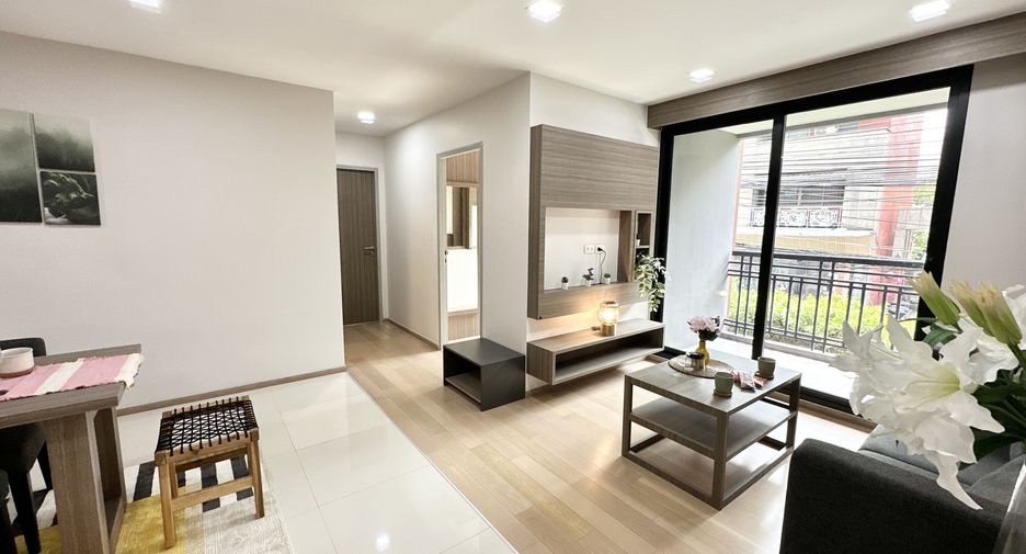 For sale 2 bedrooms condo in Watthana, Bangkok