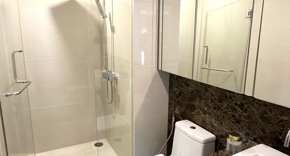 For sale 2 bedrooms condo in Watthana, Bangkok