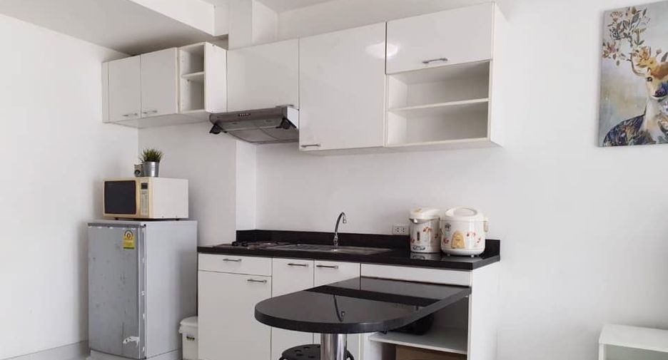 For rent studio condo in Phaya Thai, Bangkok