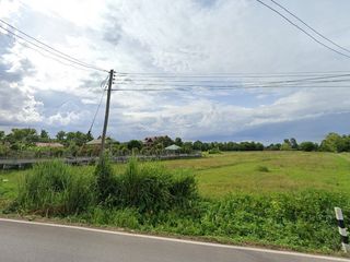 For sale land in San Kamphaeng, Chiang Mai