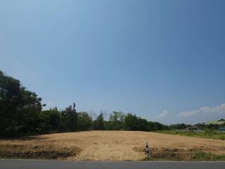 For sale land in San Kamphaeng, Chiang Mai