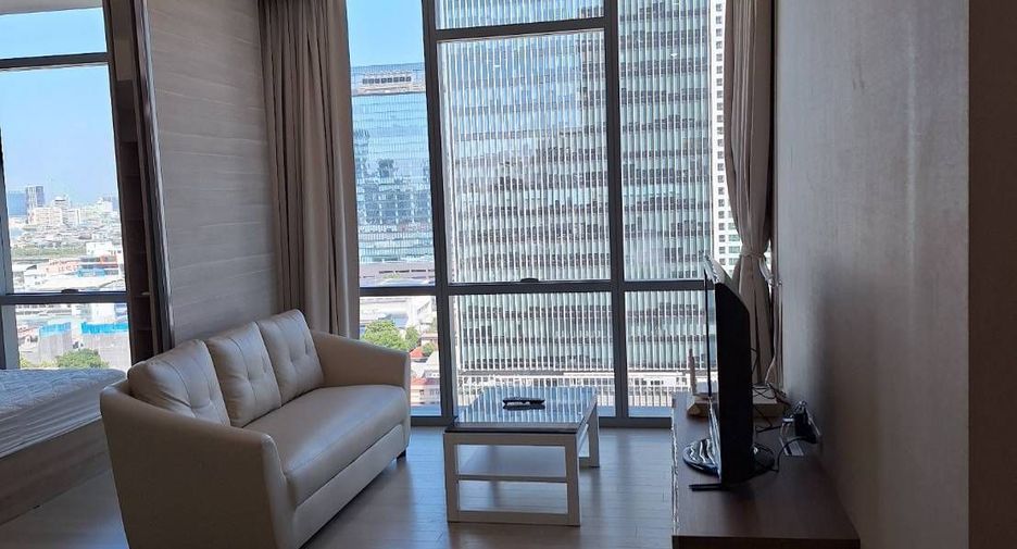 For rent 1 bed condo in Watthana, Bangkok
