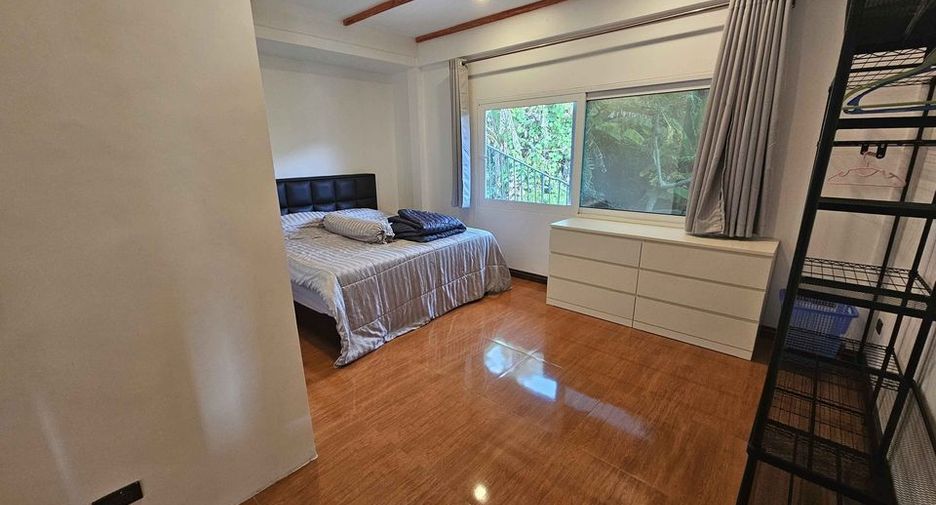 For rent 4 bedrooms villa in Kathu, Phuket