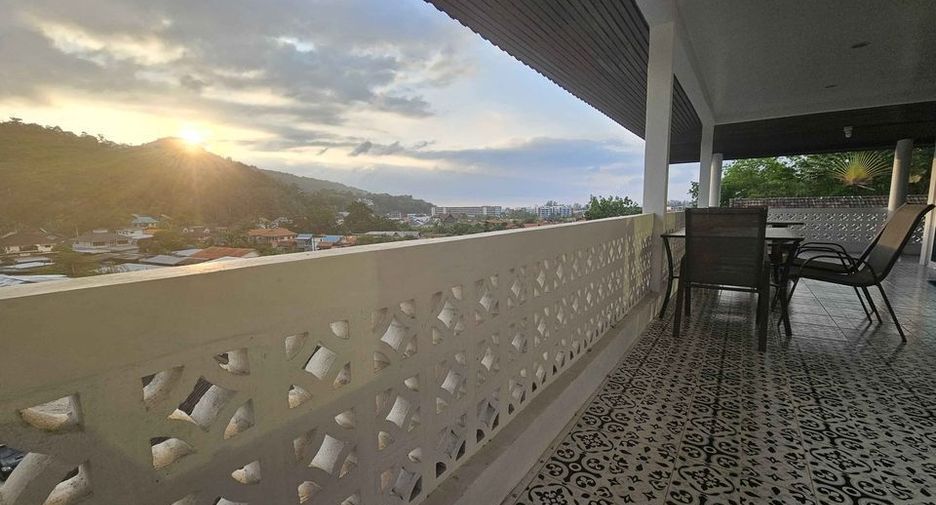 For rent 4 bedrooms villa in Kathu, Phuket