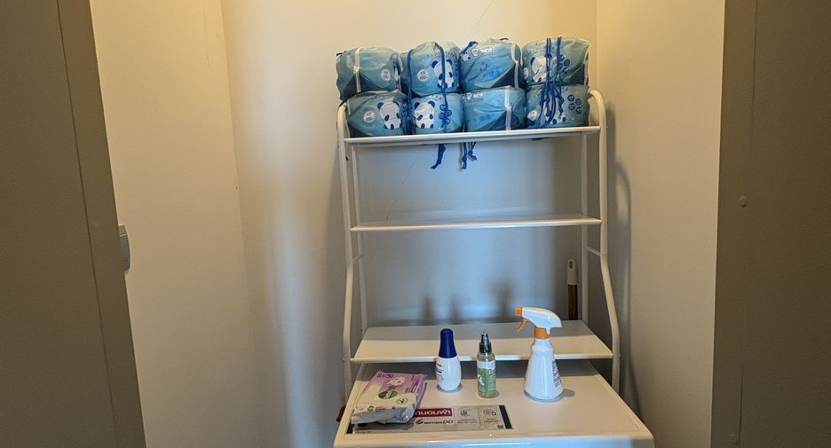 For sale and for rent 2 bedrooms condo in Huai Khwang, Bangkok