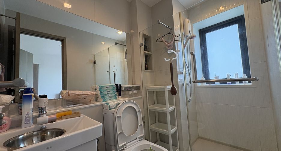 For sale and for rent 2 bedrooms condo in Huai Khwang, Bangkok