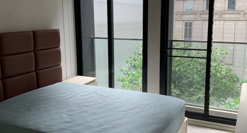 For rent 2 bedrooms condo in Pathum Wan, Bangkok