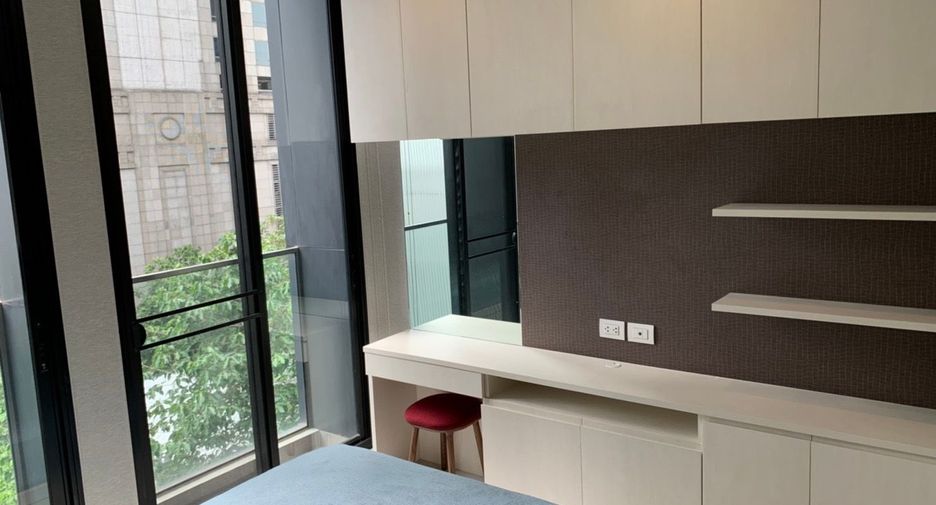 For rent 2 bedrooms condo in Pathum Wan, Bangkok
