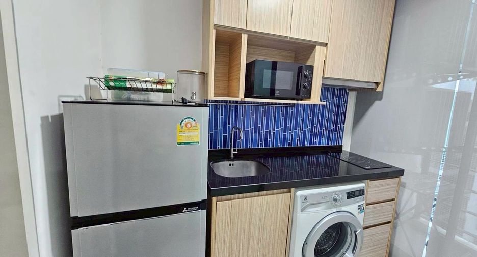For sale 1 bed condo in Phra Khanong, Bangkok