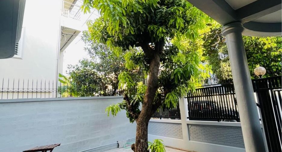 ให้เช่า 3 ห้องนอน บ้านเดี่ยว ใน พระโขนง, กรุงเทพฯ