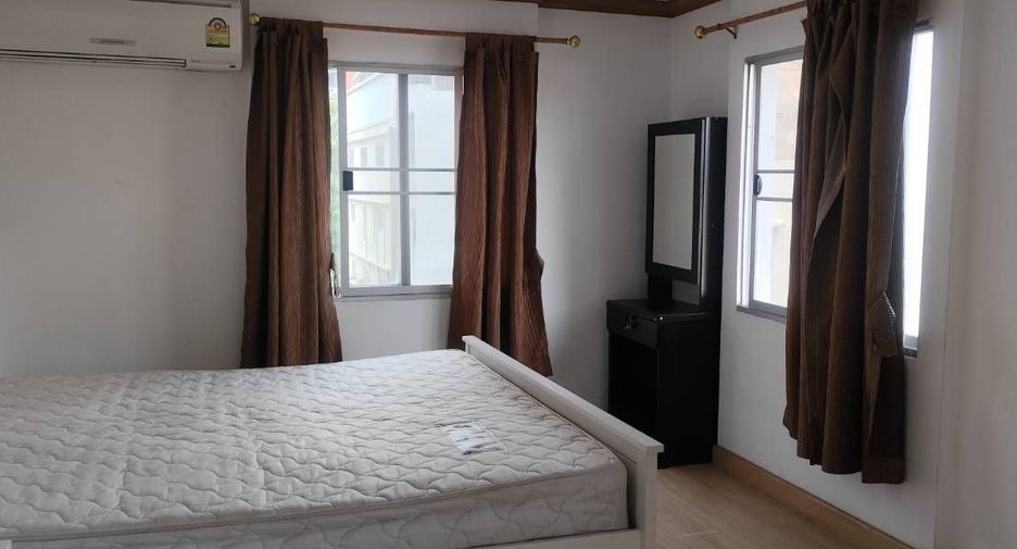 For sale 2 bedrooms condo in Yan Nawa, Bangkok