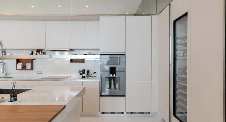 Wohnung zum Kauf mit 4 Zimmer in Pathum Wan, Bangkok