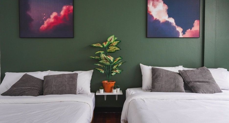 For rent 3 bedrooms townhouse in Watthana, Bangkok