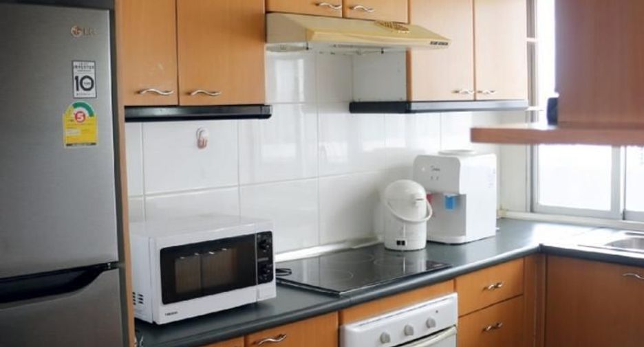 For rent 1 bed condo in Watthana, Bangkok