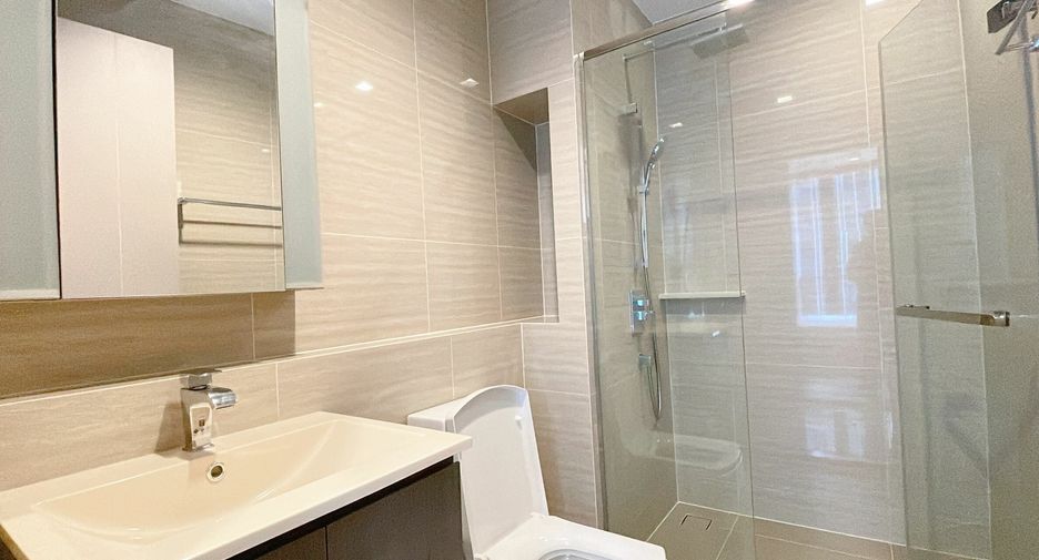 For sale 1 bed condo in Huai Khwang, Bangkok