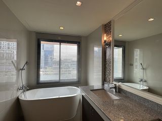 Apartment zur Miete mit 3 Zimmer in Watthana, Bangkok