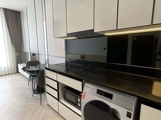Condo en alquiler de 1 habitaciones en Khlong San, Bangkok
