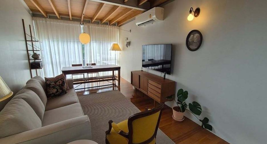 For sale 1 bed townhouse in Phaya Thai, Bangkok