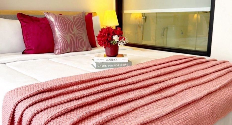 For rent 1 bed condo in Watthana, Bangkok