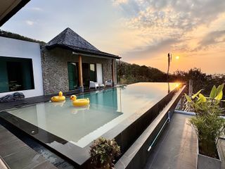 For sale 6 bedrooms villa in Mueang Phuket, Phuket