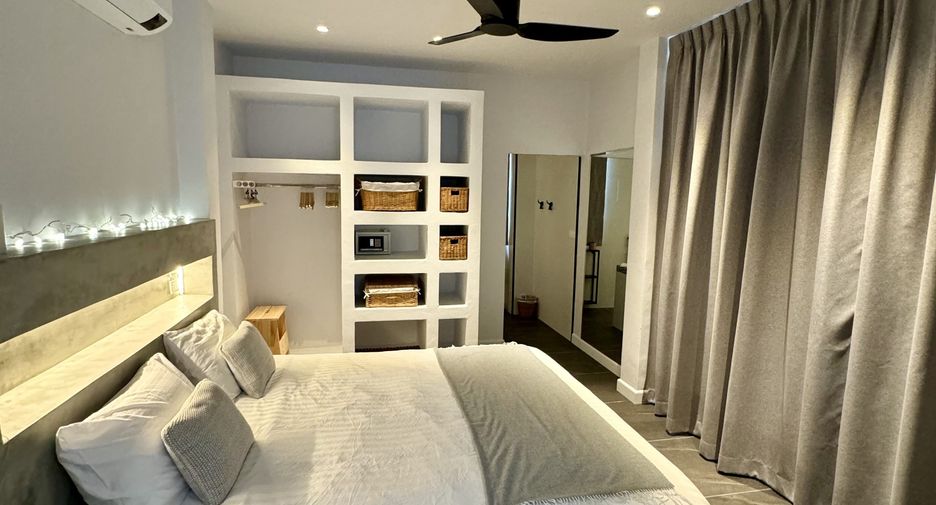 For sale 6 bedrooms villa in Mueang Phuket, Phuket