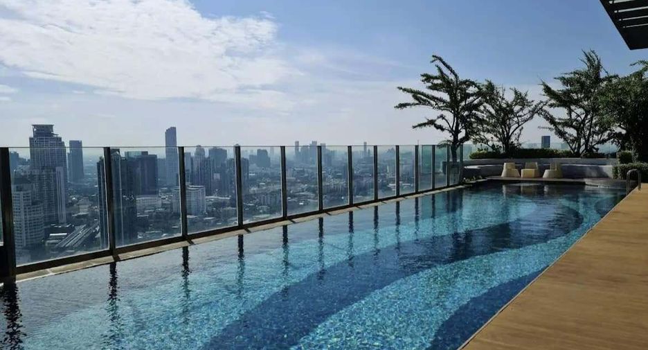For rent 1 bed condo in Khlong Toei, Bangkok