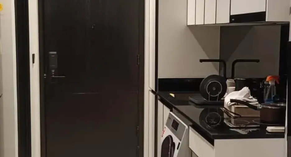 For rent studio condo in Khlong San, Bangkok