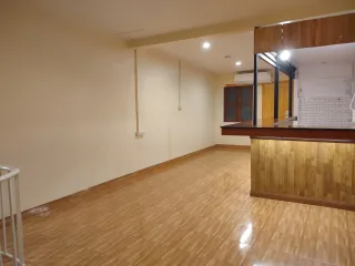 出售 和 出租 商业空间 在 Bang Rak, 曼谷