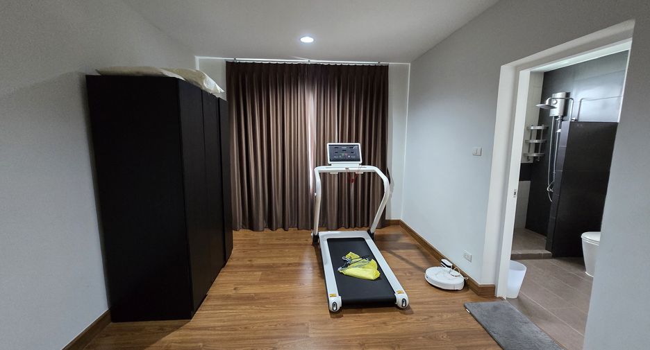 For sale and for rent 3 bedrooms townhouse in Wang Thonglang, Bangkok