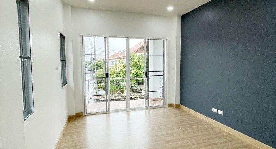 For sale 3 bedrooms house in San Kamphaeng, Chiang Mai