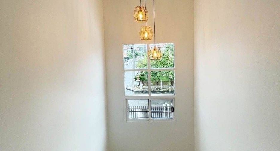 For sale 3 bedrooms house in San Kamphaeng, Chiang Mai
