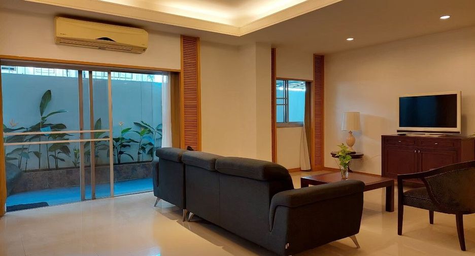 For rent 2 bedrooms apartment in Sathon, Bangkok