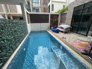 出租 4 卧室 别墅 在 Khlong Toei, 曼谷