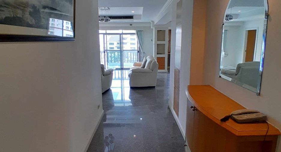 ให้เช่า 3 ห้องนอน คอนโด ใน วัฒนา, กรุงเทพฯ