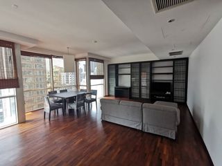 For sale そして for rent 2 ベッドルーム condo in Pathum Wan, Bangkok