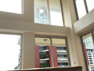 For sale そして for rent 2 ベッドルーム condo in Pathum Wan, Bangkok