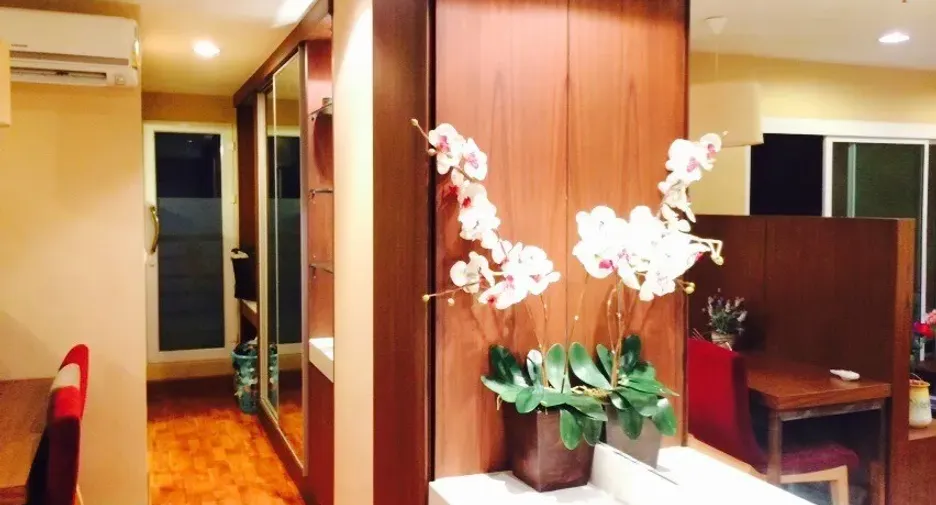 For sale 1 bed condo in Bang Kapi, Bangkok