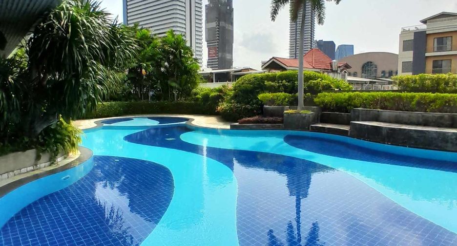 For rent 2 bedrooms condo in Sathon, Bangkok