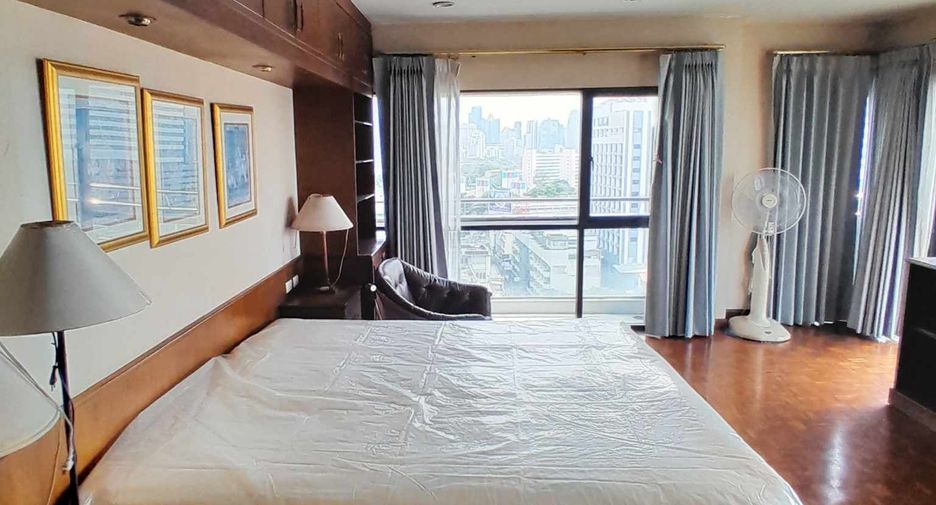 For rent 2 bedrooms condo in Sathon, Bangkok