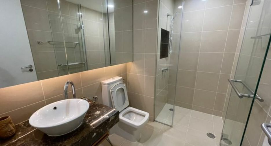 For rent 2 bedrooms condo in Sathon, Bangkok