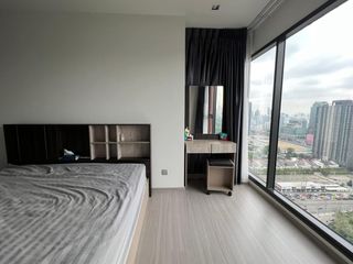 À vendre et à louer 2 chambres condo à Huai Khwang, Bangkok