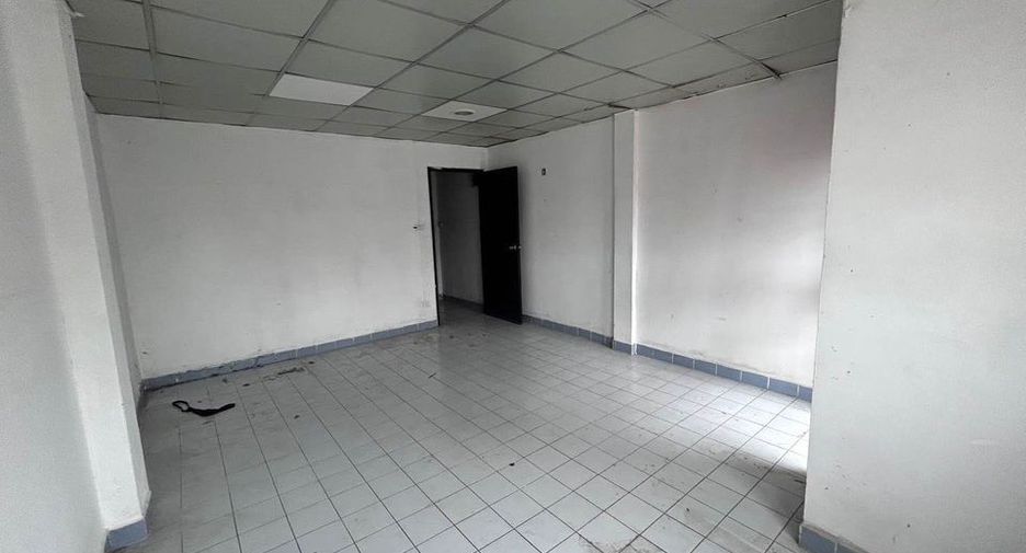 For sale 2 bedrooms townhouse in Don Mueang, Bangkok