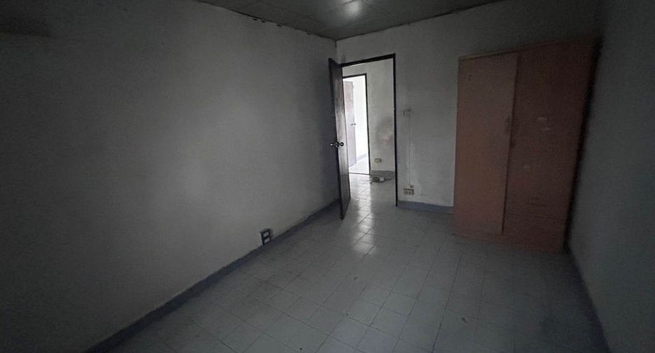 For sale 2 bedrooms townhouse in Don Mueang, Bangkok