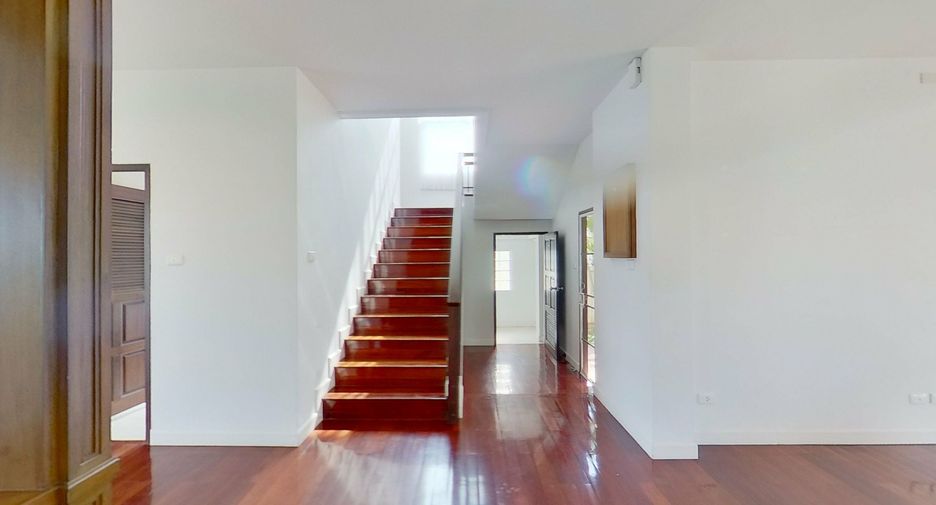 Casa en venta y en alquiler de 3 habitaciones en Hang Dong, Chiang Mai